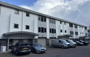 English Clos – English Business Park