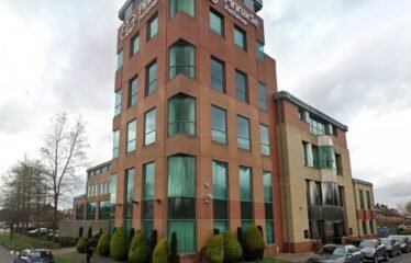 Pinnacle HouseStangate Cres